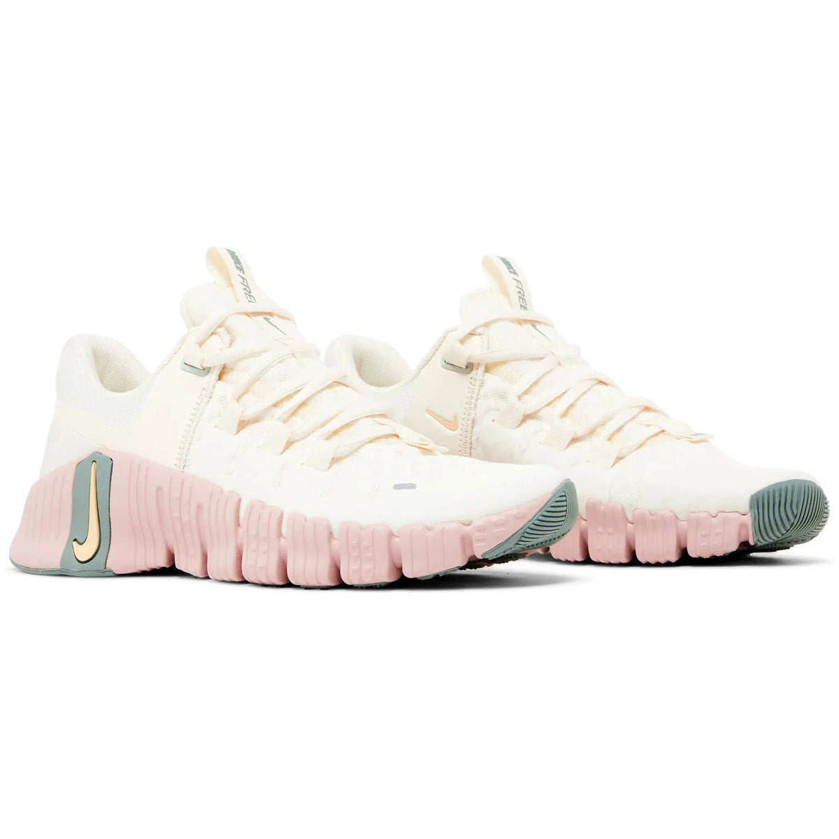 Nike Free Metcon 5 &#39;Pale Ivory Peach&#39; W