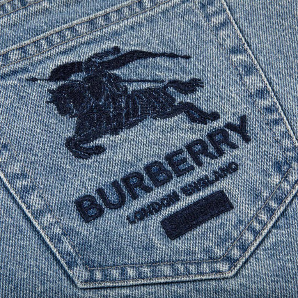 Supreme x Burberry Regular Jean &#39;Washed Blue&#39;