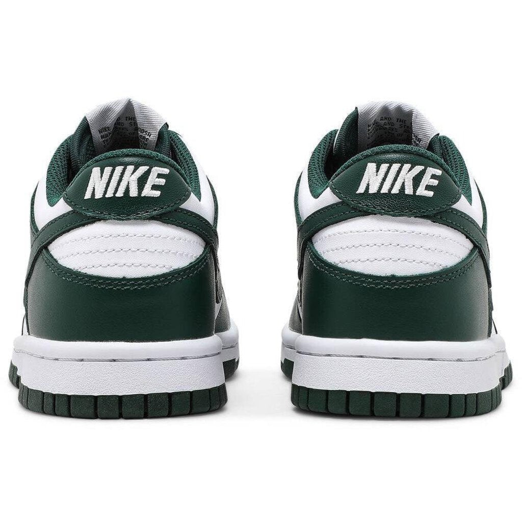 Nike Dunk Low 'Team Green' GS | Waves Never Die | Nike | SNEAKERS